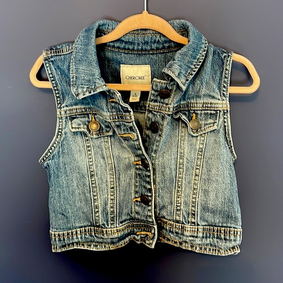 Cherokee Other - Girls Denim Vest size 6/6X